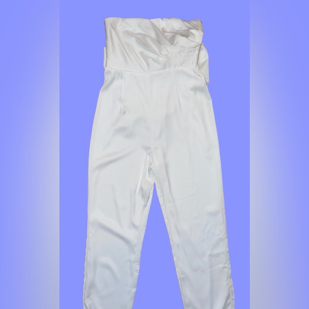 🆕#9 NWOT LULUS Beloved Bliss Ivory Strapless Slim jumpsuit, back Removable Bow. - Picture 9 of 15